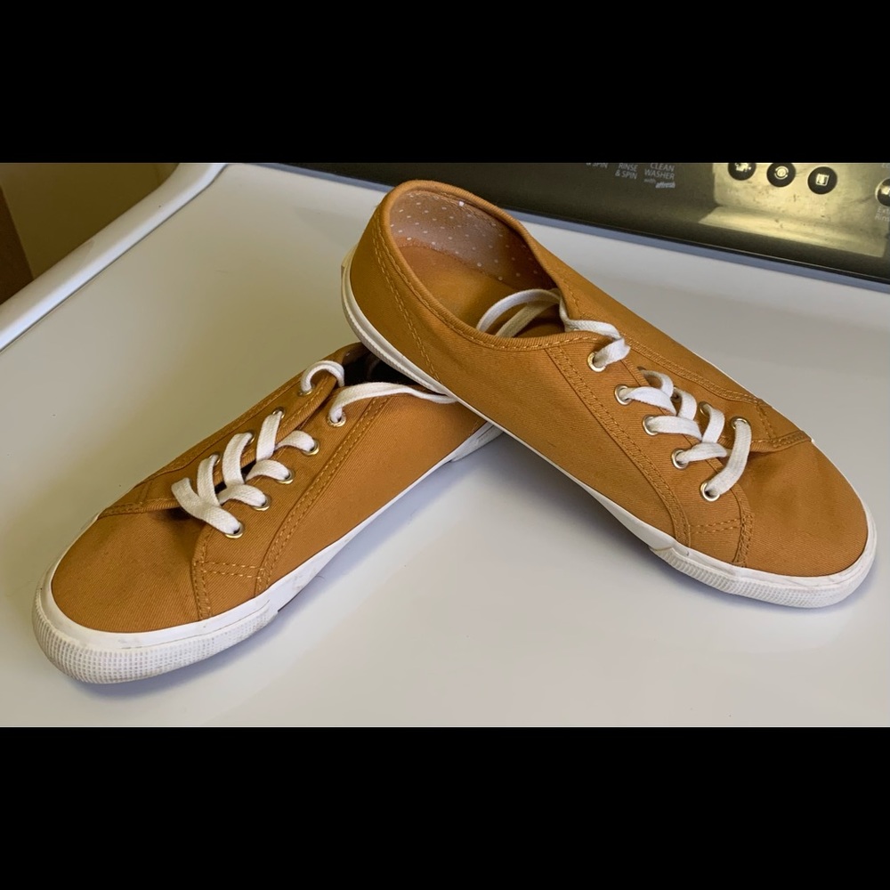 Old Navy Tennis Shoes